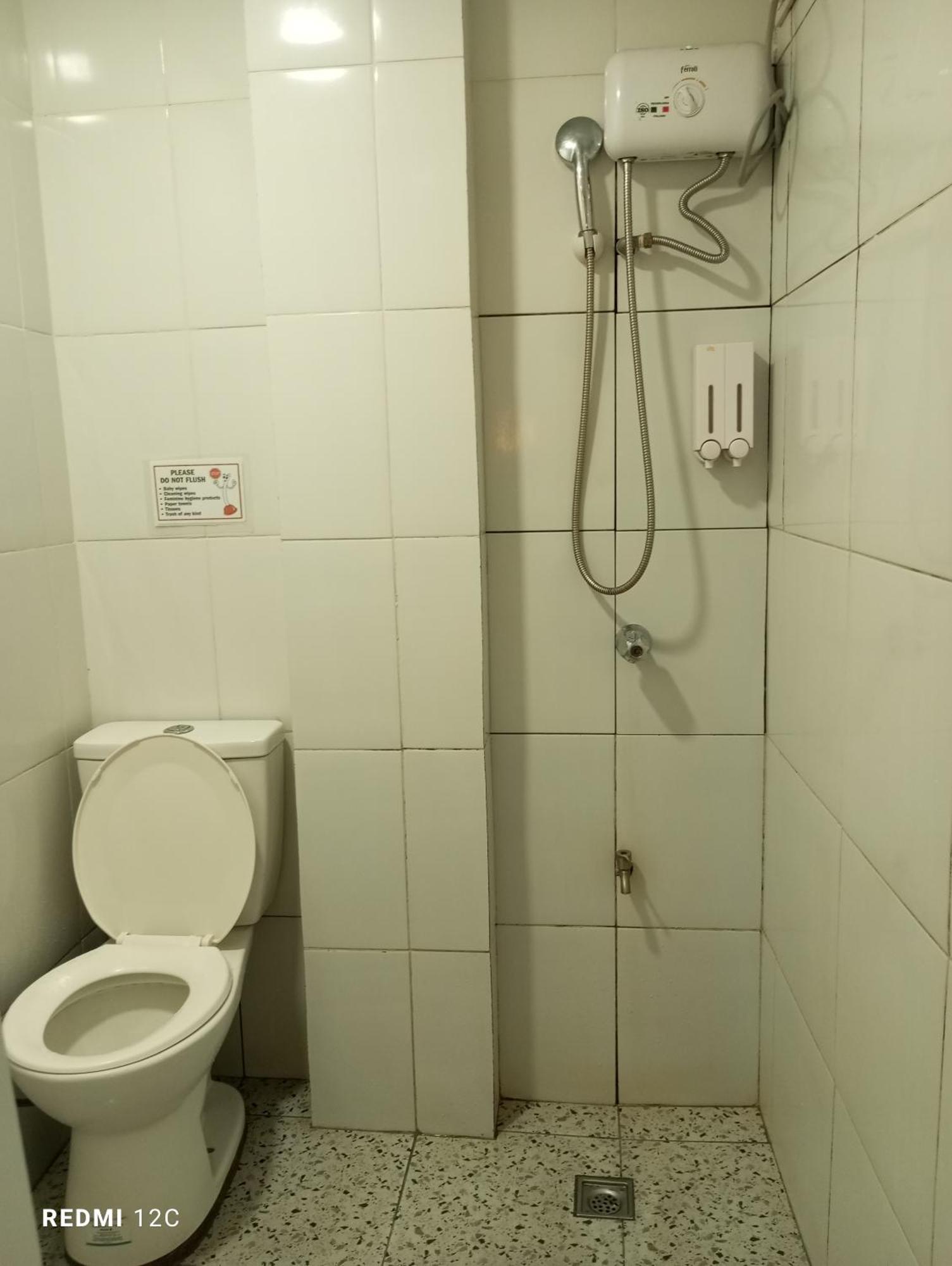 Airport Hostel Manila Pasay Exterior photo